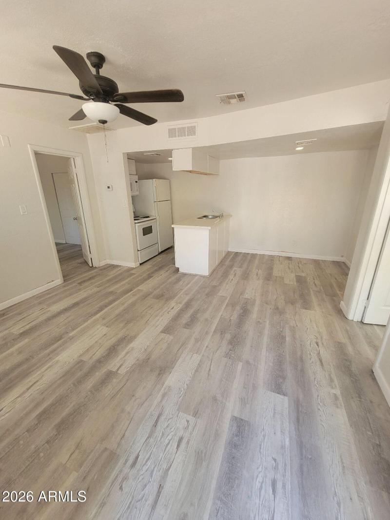 Unit 4 Living_Area
