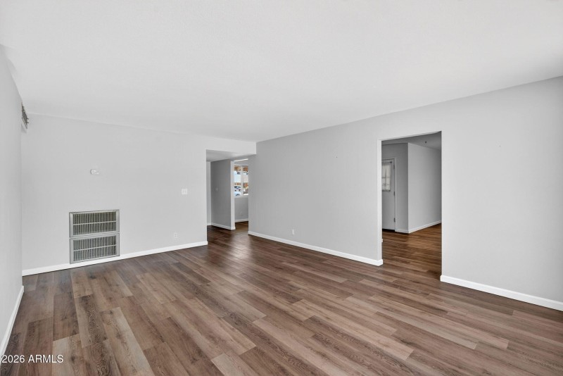 5-web-or-mls-019W Gardenia Ave