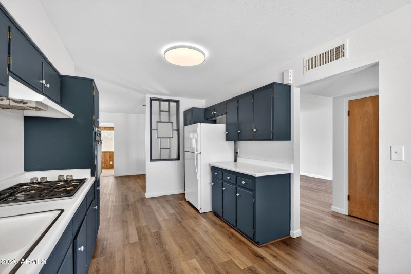 8-web-or-mls-009W Gardenia Ave