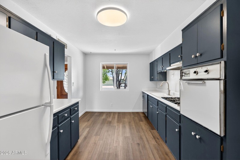 9-web-or-mls-005W Gardenia Ave