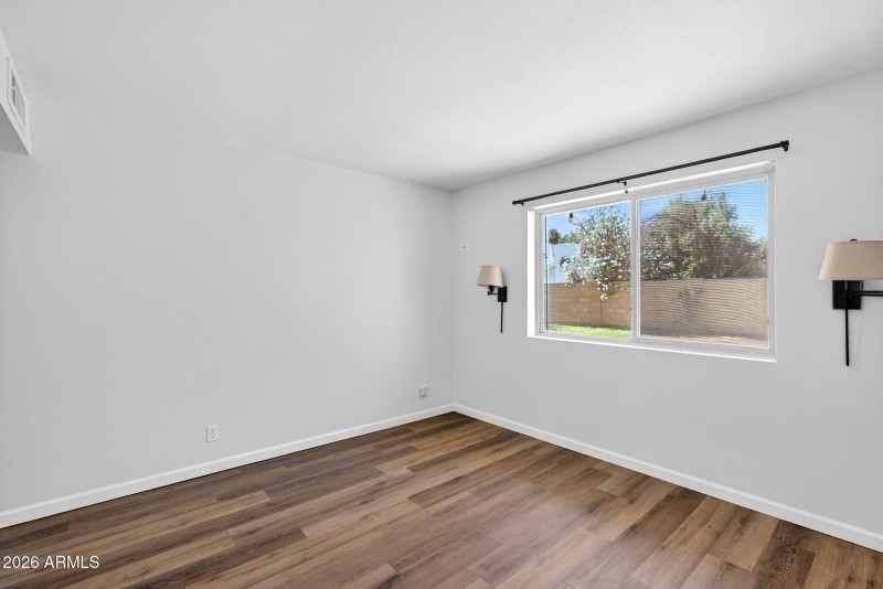 22-web-or-mls-024W Gardenia Ave