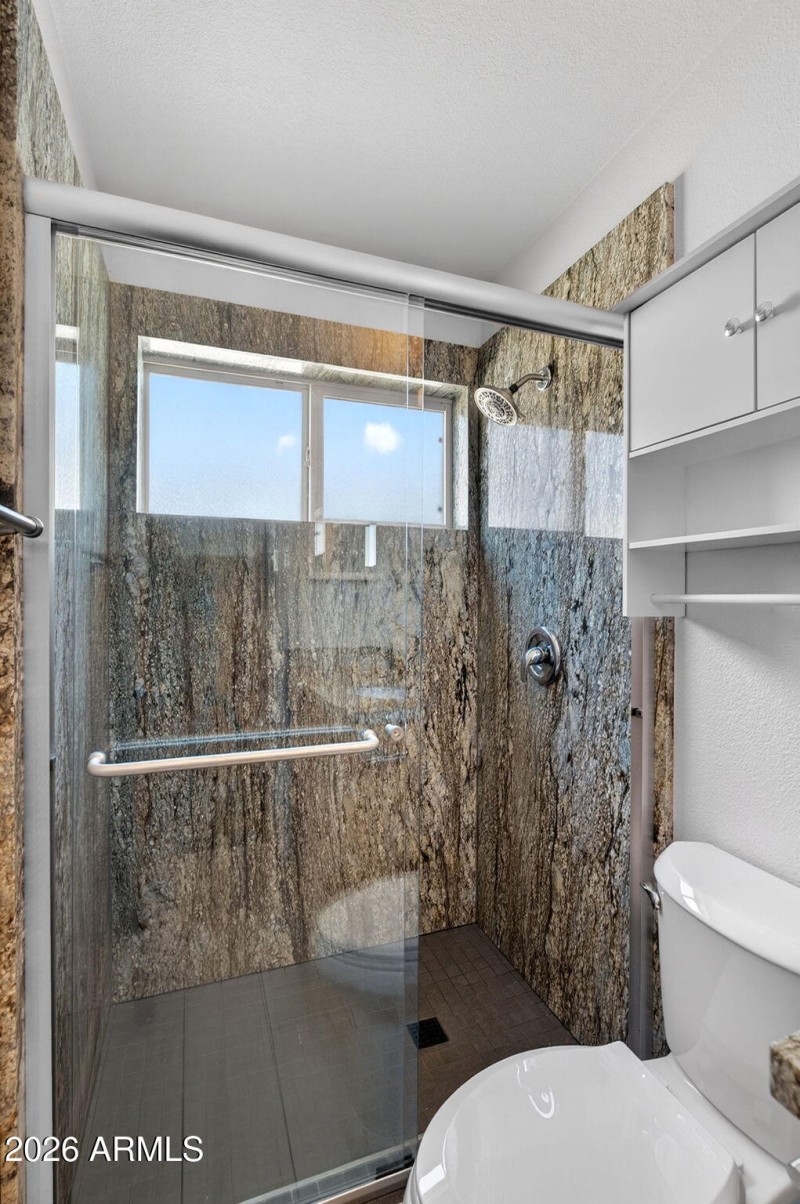 25-web-or-mls-028W Gardenia Ave
