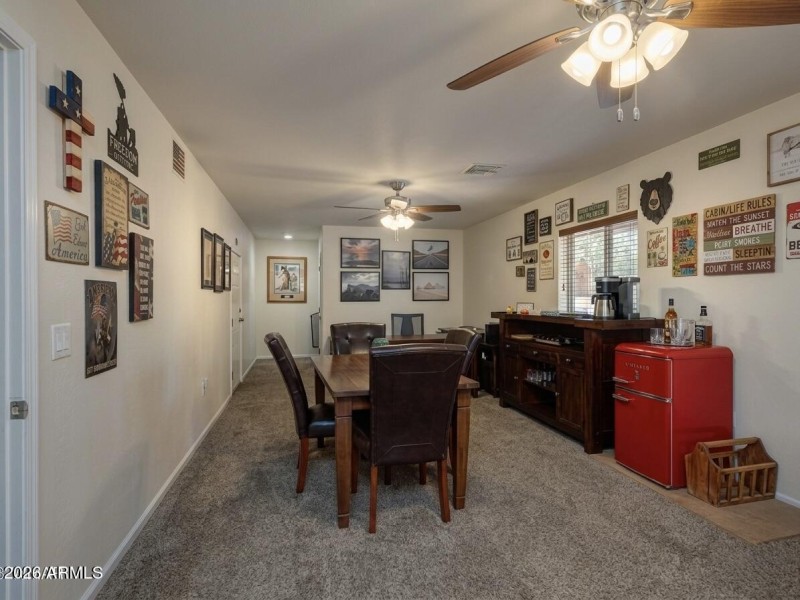 Multi-purpose room; potential bedroom