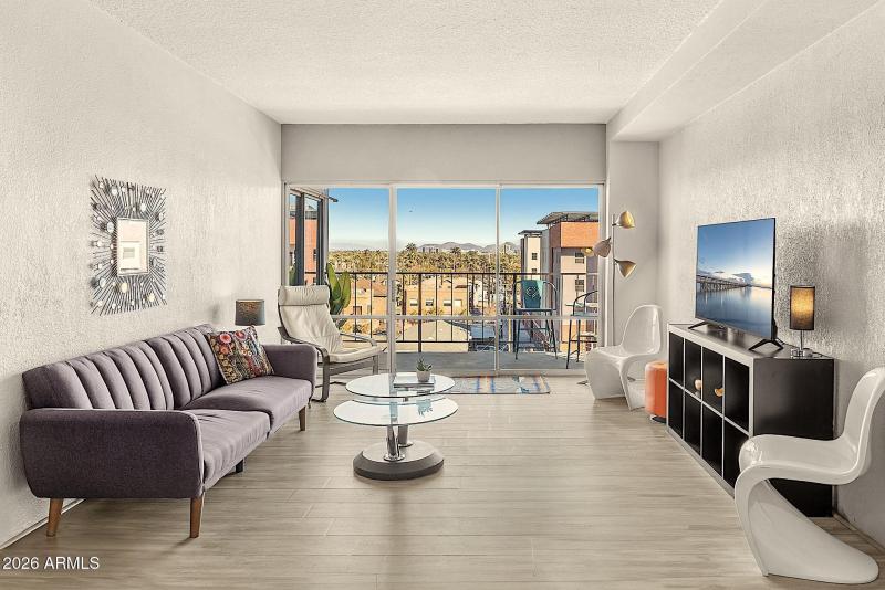 8-805 N 4th Ave 609-DSC09951-HDR