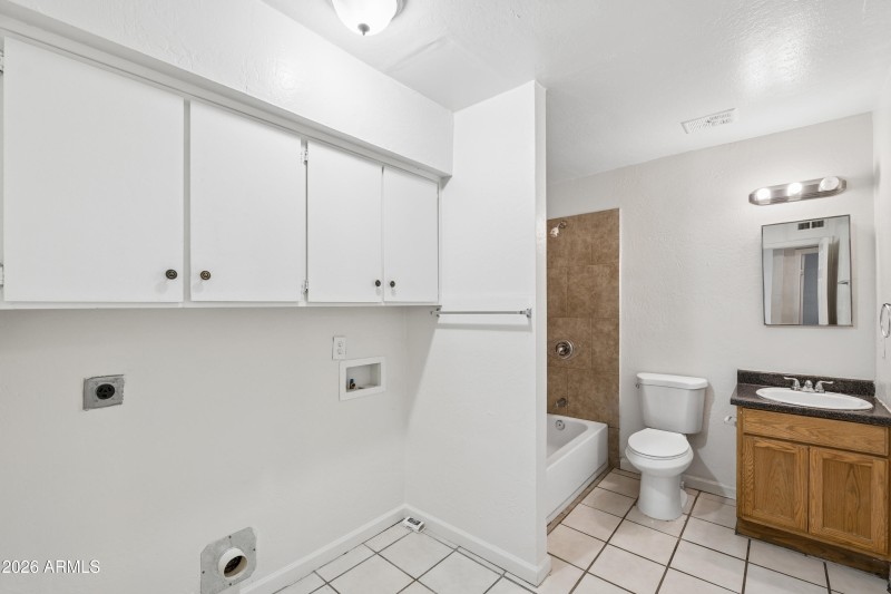 16-2133 W Adams St Unit 3 -012