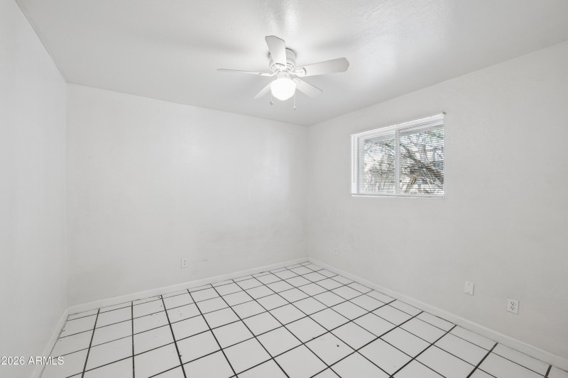 18-2133 W Adams St Unit 3 -010