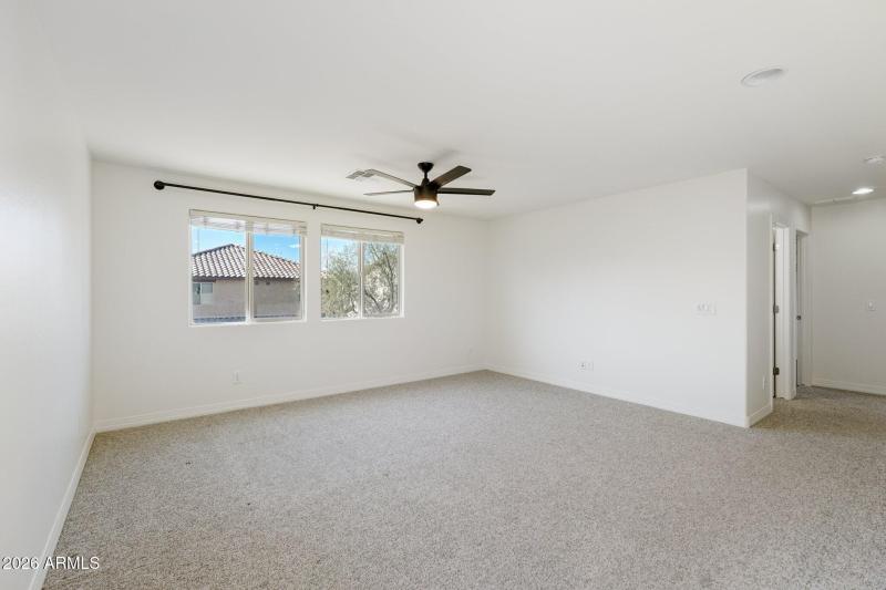 16-web-or-mls-N 89th Ln-016