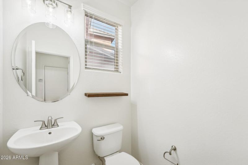 15-web-or-mls-N 89th Ln-015