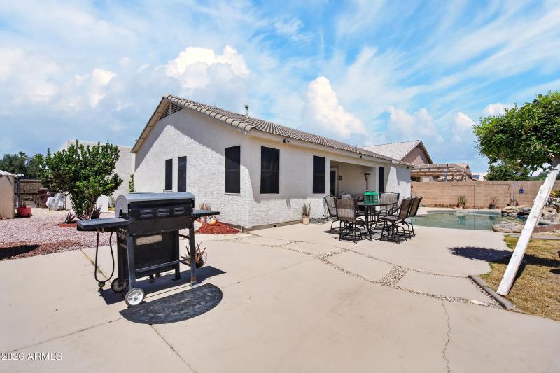 8629 W JENAN DR