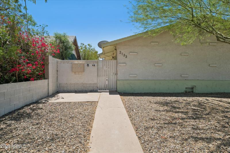 04-3086616 - 2133 W Adams St Unit 3 - 00