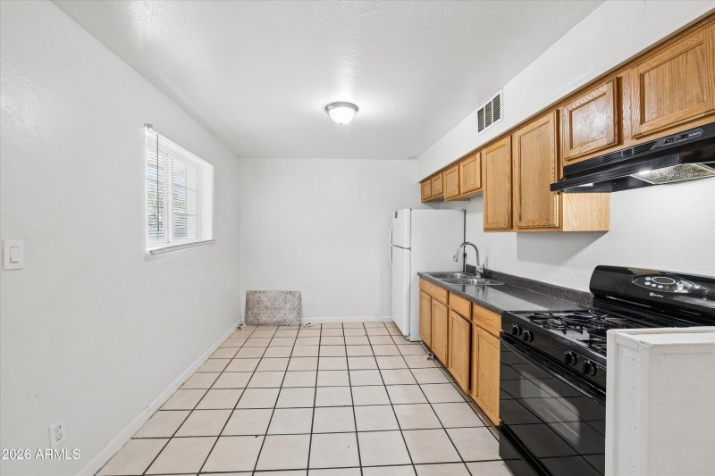 10-2133 W Adams St Unit 3 -004