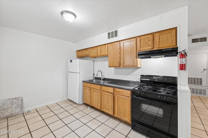 11-2133 W Adams St Unit 3 -005