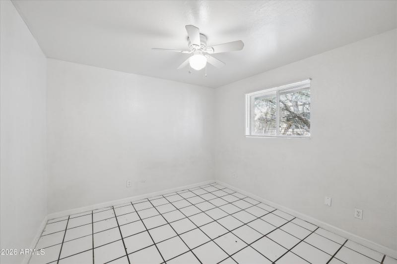 18-2133 W Adams St Unit 3 -010