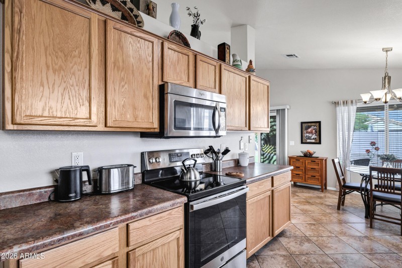144 S Kingston St-11