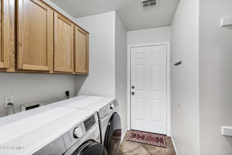144 S Kingston St-25