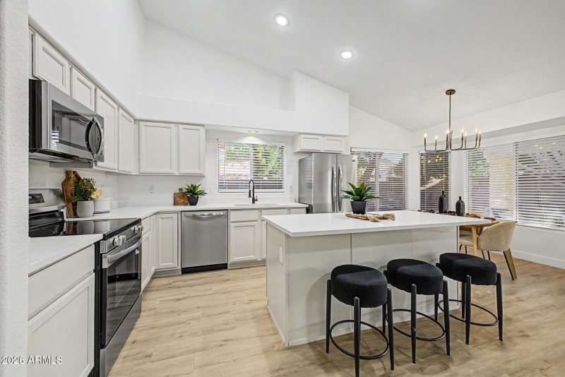 05- 2466 S Revolta, Mesa 85209