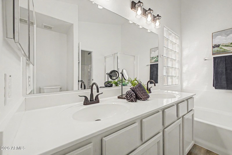 13- 2466 S Revolta, Mesa 85209