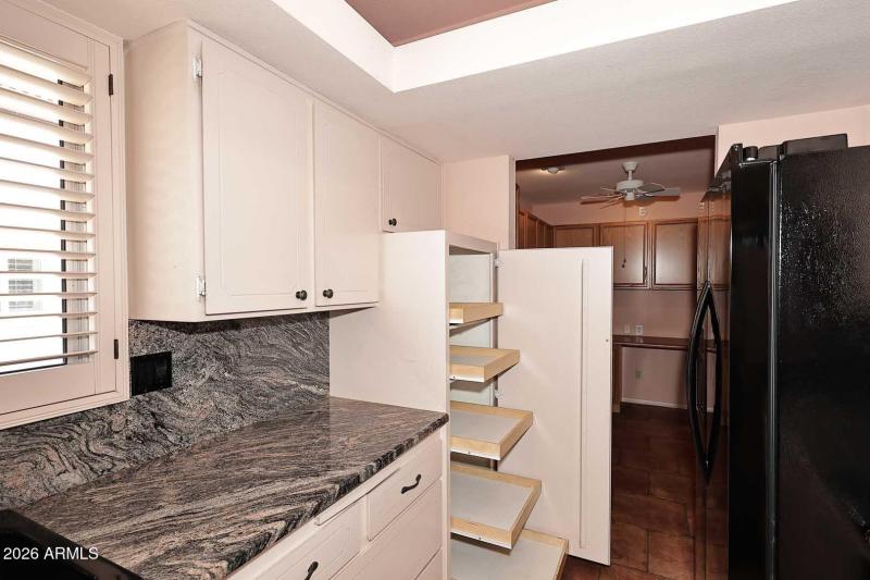 Kitchen-Pullouts