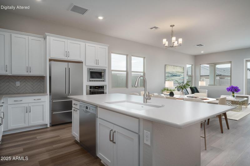 2VS) KITCHEN