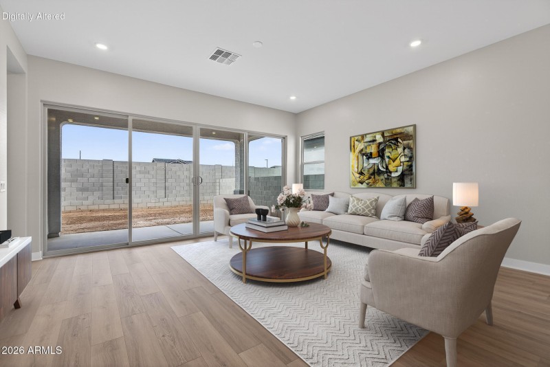 3VS) GREAT ROOM