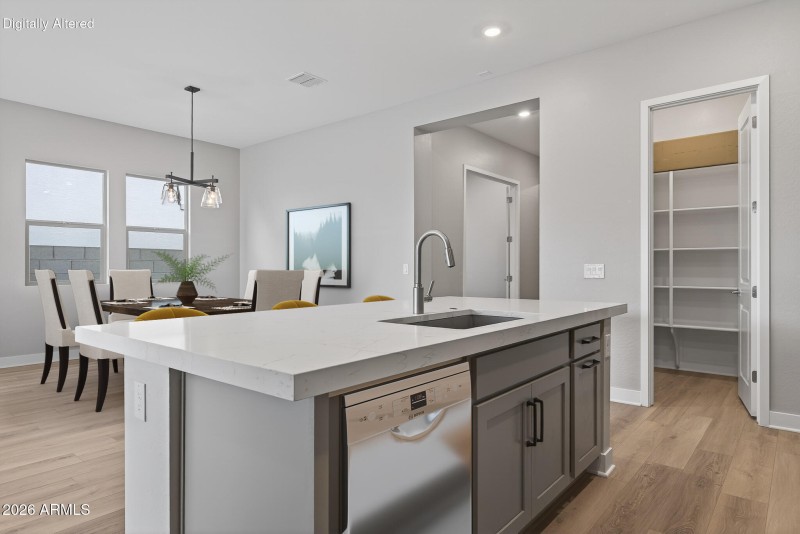 9VS) KITCHEN TO DINING