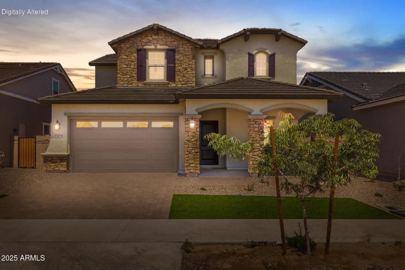 1)FRONT OF HOME_