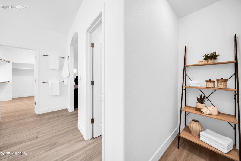 Closet-Changing Rm