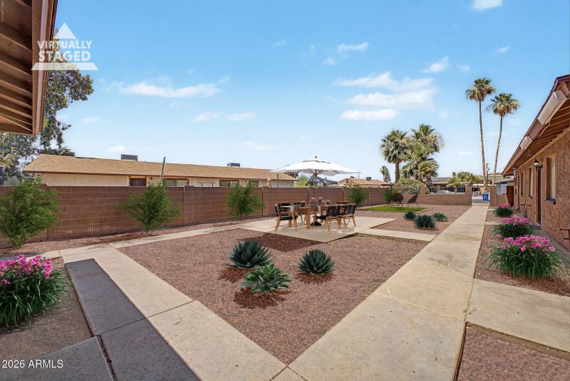 Courtyard virtual staging