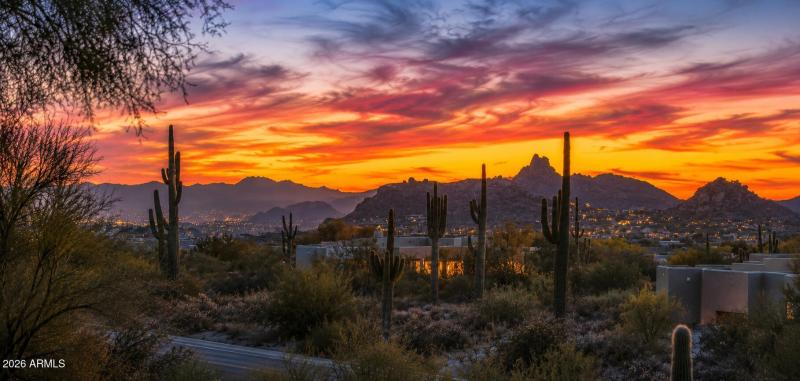sunset red Pinnacle Peak