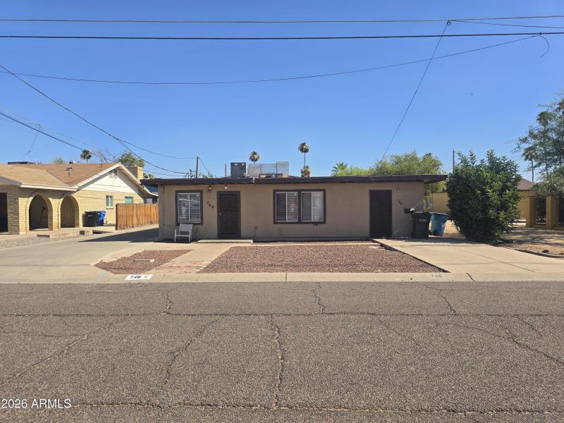 746 W Coolidge front