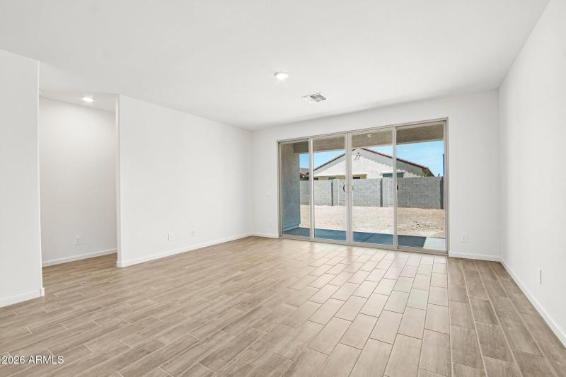 6-web-or-mls-Avenida del Sol W-S2005-006