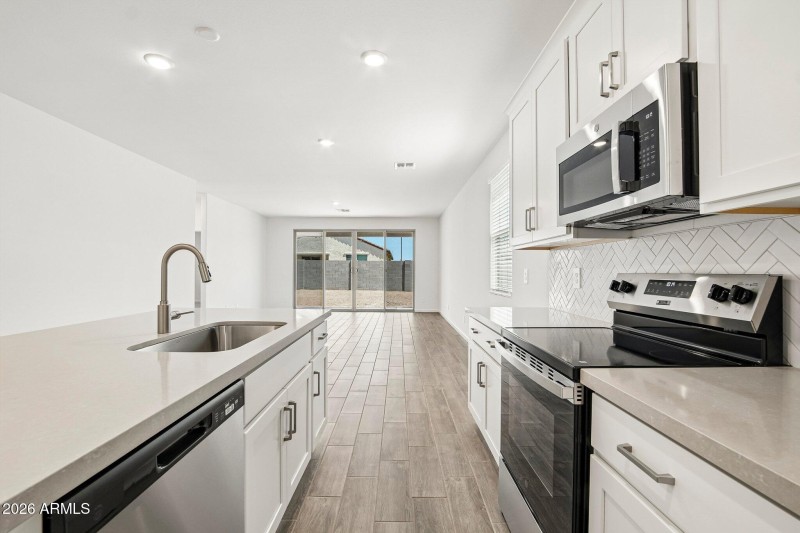 13-web-or-mls-Avenida del Sol W-S2005-01