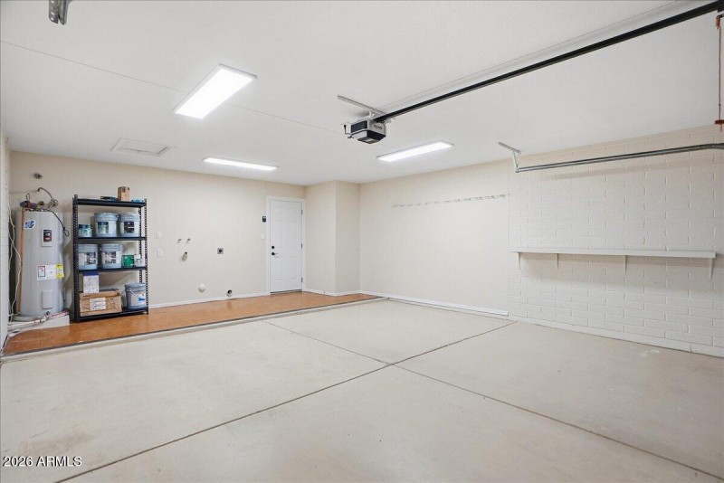 29-11158 N 107th Way_RedHogMedia