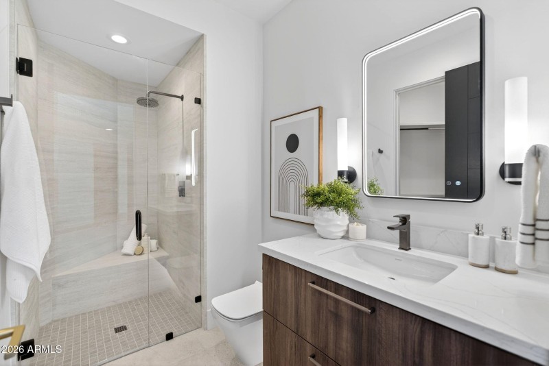 Downstairs Bedroom En Suite Bathroom