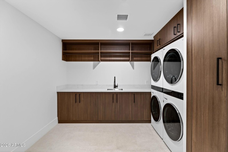 Main Laundry with Sink