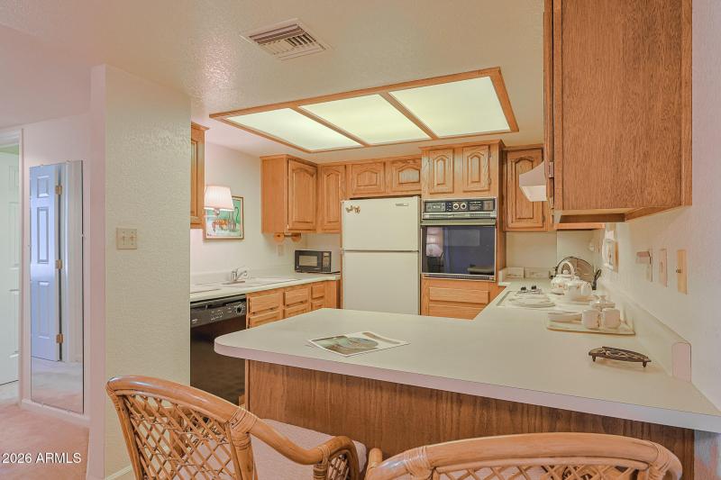BREAKFAST BAR