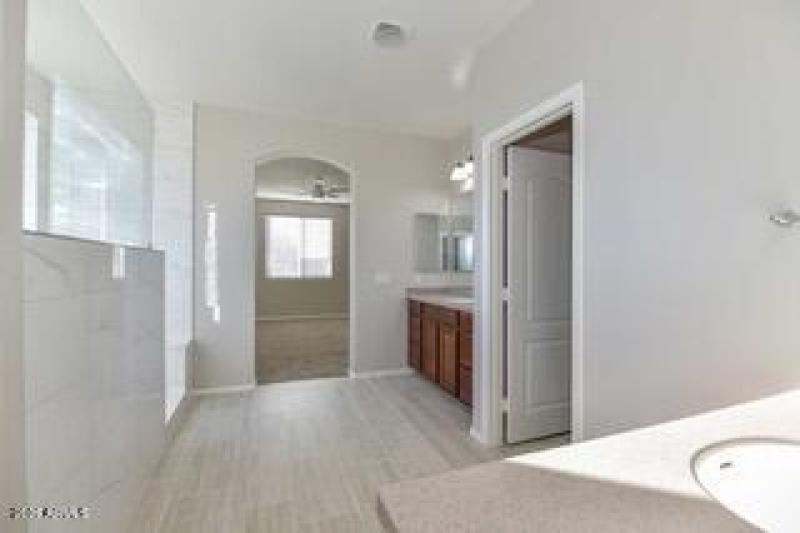 Master Bath2