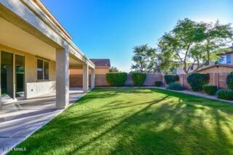 Backyard-Patio2