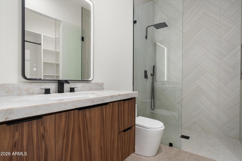 034_Guest Bathroom