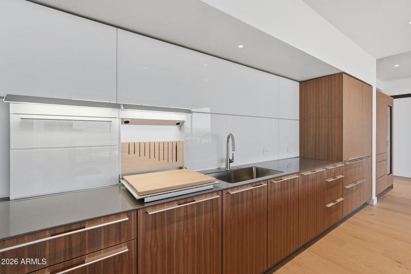 025_Kitchen