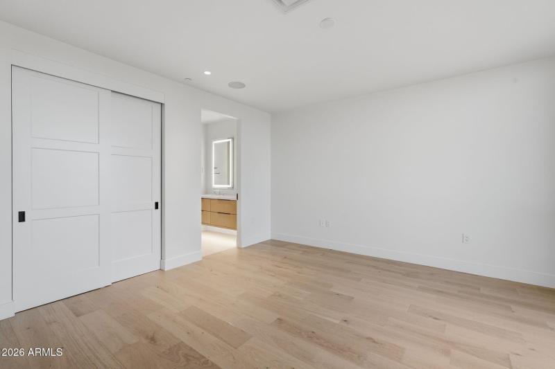 031_Guest Room