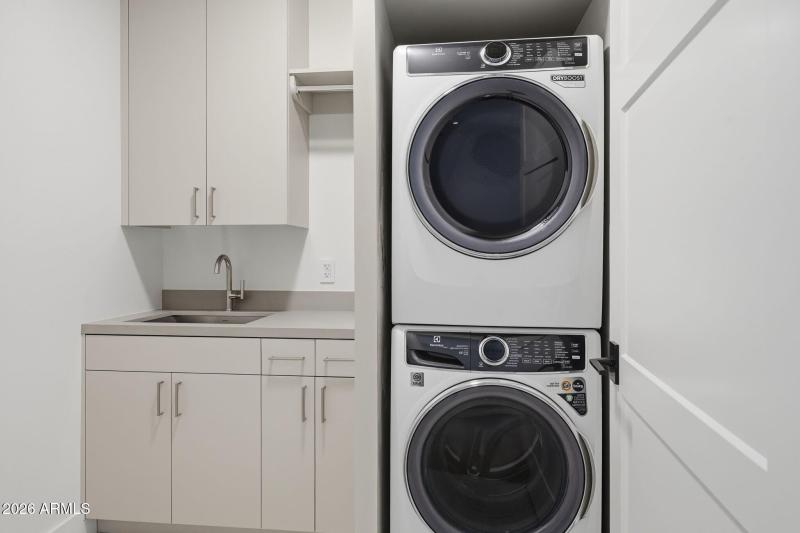 039_Laundry Room