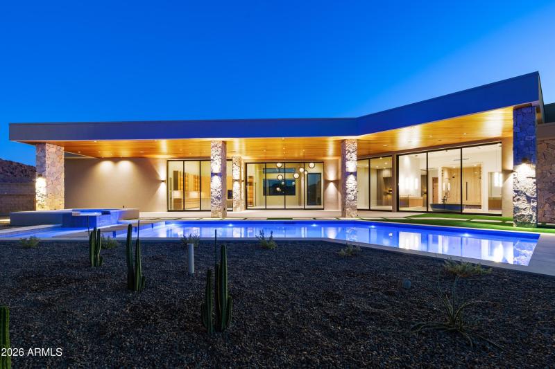 001_Twilight Pool