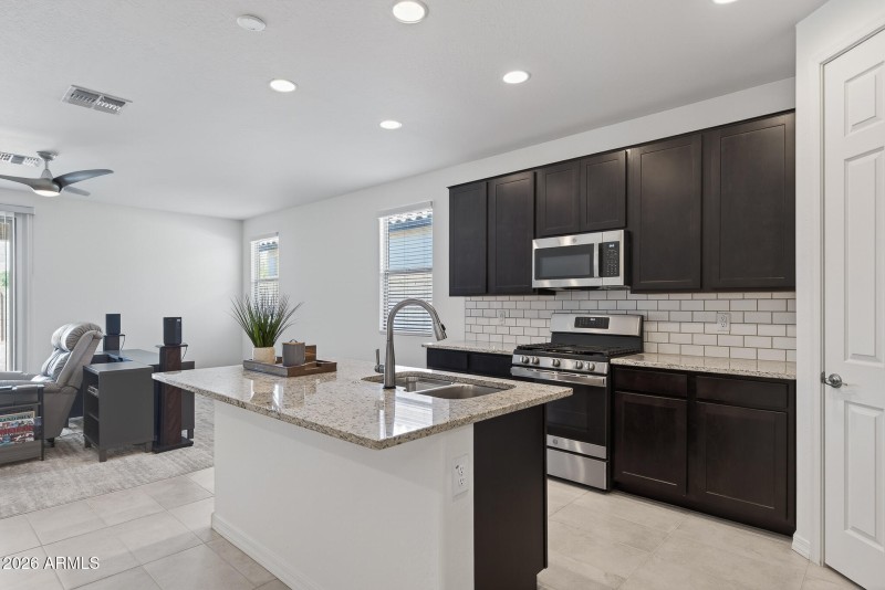 9) KITCHEN