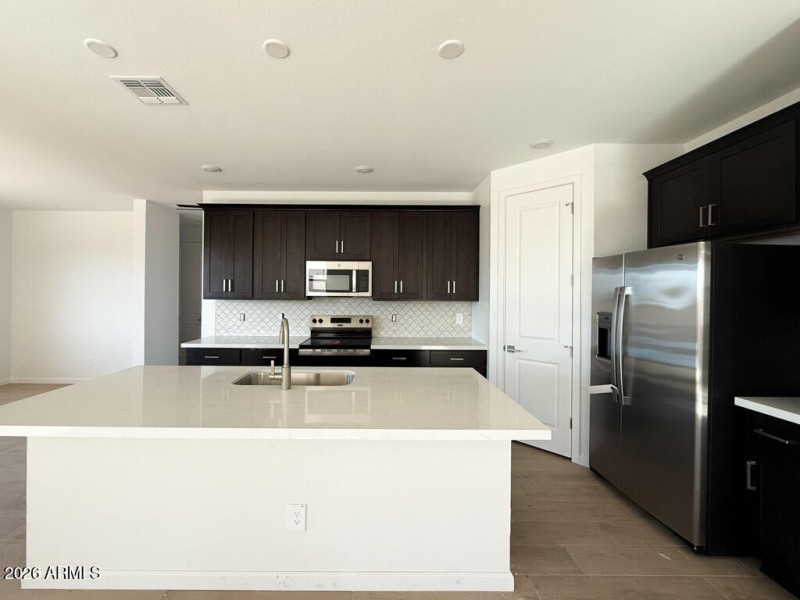 10 -Kitchen
