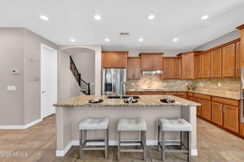 13-web-or-mls-045E Bellerive Pl