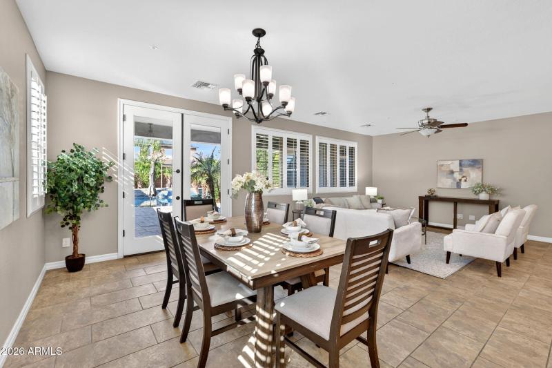20-web-or-mls-044E Bellerive Pl