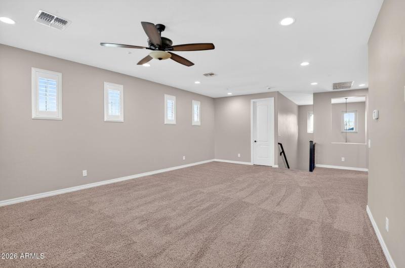 25-web-or-mls-063E Bellerive Pl