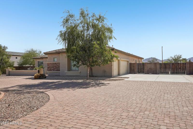 3 car garage