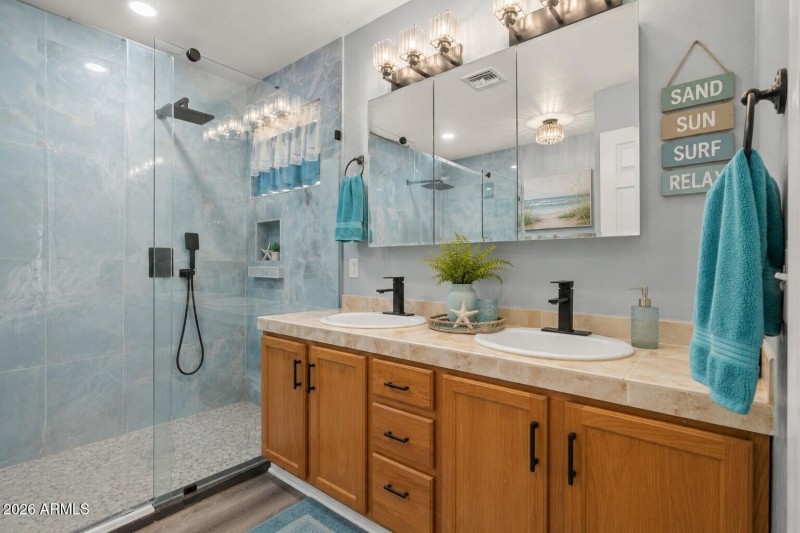 Virtual Master Bathroom- Final